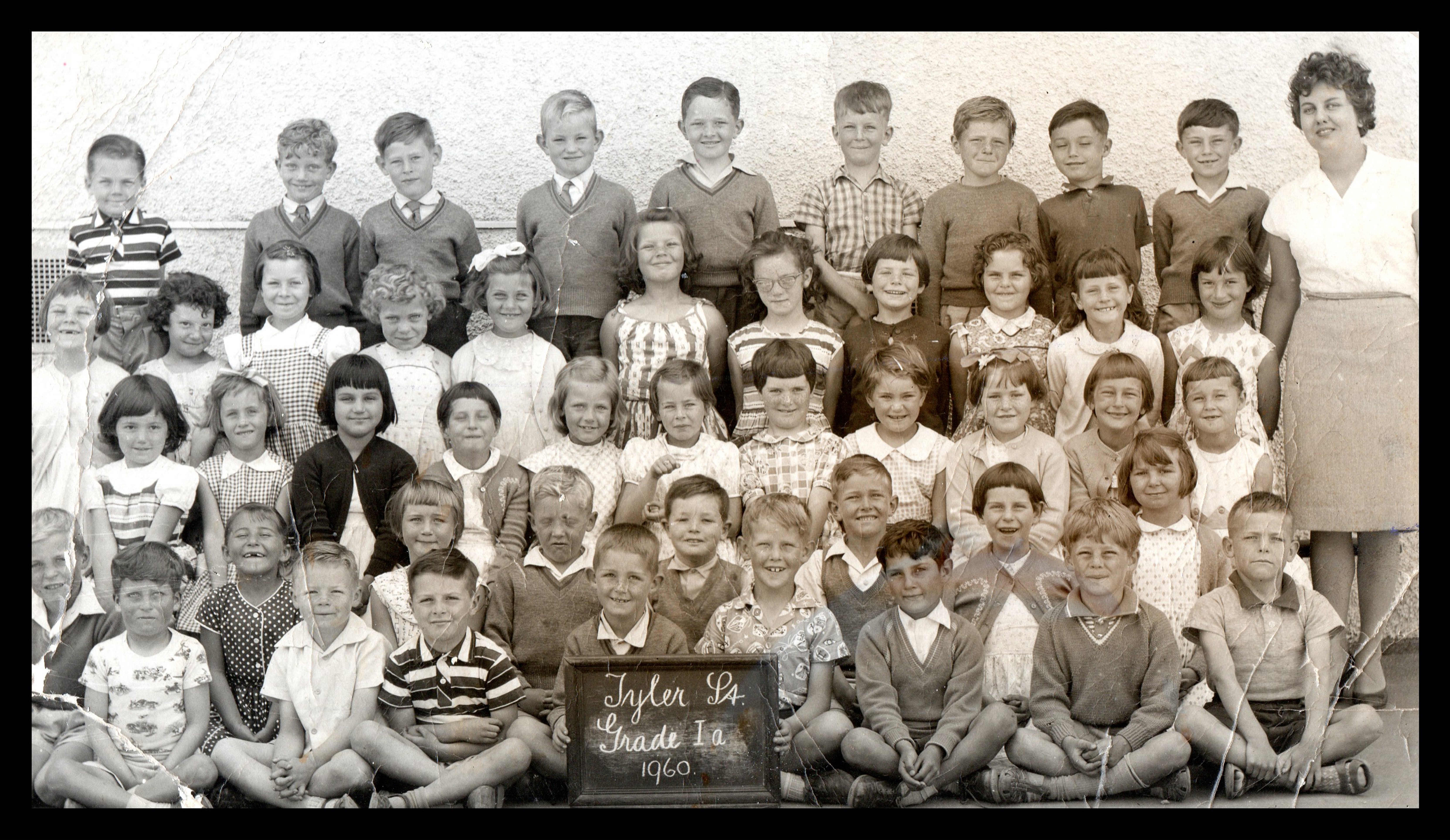 /uploaded_files/media/gallery/1755479365Grade 1A 1960.jpg
